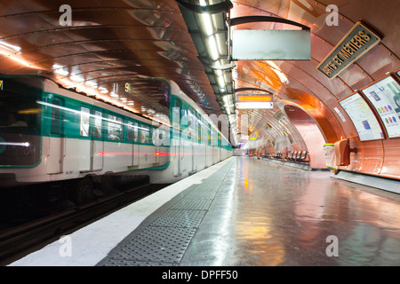 La station de métro Arts et Métiers, Paris, France, Europe Banque D'Images