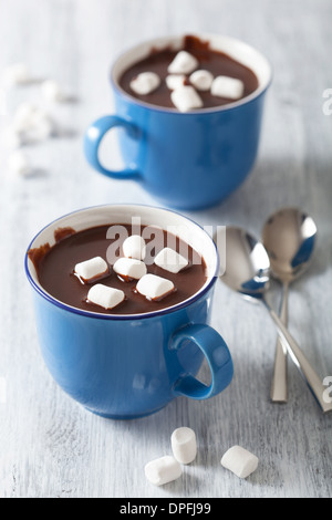 Chocolat chaud avec guimauves mini Banque D'Images