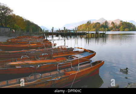 Bateaux à Keswick, Cumbria Banque D'Images
