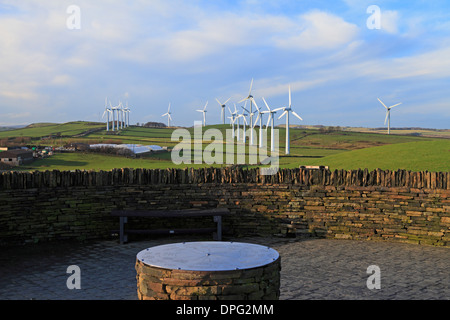 Royd Moor Wind Farm à partir de la vue du millénaire près de Penistone, South Yorkshire, Angleterre, Royaume-Uni. Banque D'Images