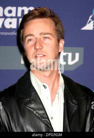 Le 29 novembre 2006 - New York, New York, États-Unis - K50909JBU.GOTHAM AWARDS à Chelsea Piers , NEW YORK New York 11-29-2006. - ED NORTON(Image Crédit : © Judie Burstein/Photos/ZUMAPRESS.com) Globe Banque D'Images