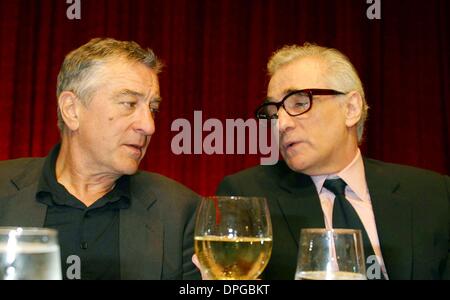 9 juin 2006 - New York, New York, États-Unis - K48262JBU.FRIARS CLUB À JERRY LEWIS RÔTI à L'HÔTEL HILTON, NEW YORK New York 06-09-2006. - ROBERT DE NIRO MARTIN SCORSESE(Image Crédit : © Judie Burstein/Photos/ZUMAPRESS.com) Globe Banque D'Images