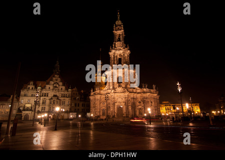 La nuit à Dresde Hofkirche Banque D'Images