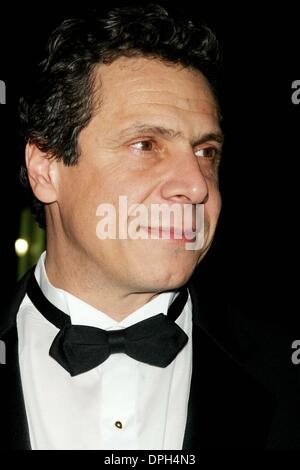 28 novembre 2006 - New York, New York, États-Unis - K50897ML.L'UNICEF SNOWFLAKE BALL À CIPRIANI . NEW YORK New York 11-28-2006. - ANDREW CUOMO(Image Crédit : © Mitchell Levy/Photos/ZUMAPRESS.com) Globe Banque D'Images