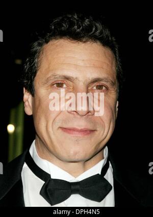 28 novembre 2006 - New York, New York, États-Unis - K50897ML.L'UNICEF SNOWFLAKE BALL À CIPRIANI . NEW YORK New York 11-28-2006. - ANDREW CUOMO(Image Crédit : © Mitchell Levy/Photos/ZUMAPRESS.com) Globe Banque D'Images