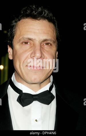 28 novembre 2006 - New York, New York, États-Unis - K50897ML.L'UNICEF SNOWFLAKE BALL À CIPRIANI . NEW YORK New York 11-28-2006. - ANDREW CUOMO(Image Crédit : © Mitchell Levy/Photos/ZUMAPRESS.com) Globe Banque D'Images