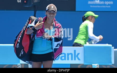 Melbourne, Victoria, Australie. 13 Jan, 2014. HEATHER WATSON (GBR) en action lors de sa défaite par Daniela Hantuchova (SVK) [31] Dans leurs dames en première ronde match aujourd'hui - Daniela Hantuchova (SVK) [31] def Heather Watson (GBR) 7-5 3-6 6-3 © Andrew Patron/ZUMAPRESS.com/Alamy Live News Banque D'Images