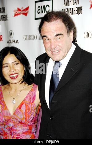 14 octobre 2006 - Hollywood, Californie, États-Unis - K50244MGE.OLIVER STONE FEMME SUN-JUNG JUNG au cours de l'American Cinematheque's 2006 Award Show, qui a eu lieu au Beverly Hilton Hotel, le 13 octobre 2006, à Beverly Hills, en Californie.(Image Crédit : © Michael Germana/Globe Photos/ZUMAPRESS.com) Banque D'Images