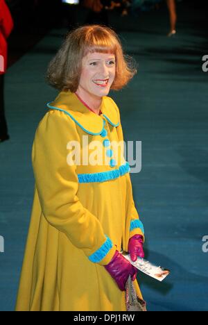 10 janvier 2006 - Leicester Square, LONDRES, ANGLETERRE - GRAYSON PERRY.Artiste visuel.Madame Henderson Présente, PREMIER FILM.VUE WEST END, Leicester Square, Londres, Angleterre.23-Nov-05.N13667.K46239.(Image Crédit : © Globe Photos/ZUMAPRESS.com) Banque D'Images