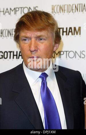 10 janvier 2006 - Los Angeles, USA - Donald Trump.MULTI.MILLIONARIE LA CONFIDENTIAL ET GOTHAM MAGAZINE, L'apprenti.LOS ANGELES, USA.26-Feb-04.N13781.K46239.(Image Crédit : © Globe Photos/ZUMAPRESS.com) Banque D'Images