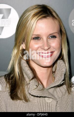 10 janvier 2006 - Hollywood, Los Angeles, USA - BONNIE SOMERVILLE.ACTRICE.MOTO 7, partie.légion américaine, Hollywood, Los Angeles, USA.03-Nov-05.LAP60214.K46239.(Image Crédit : © Globe Photos/ZUMAPRESS.com) Banque D'Images