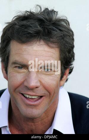 10 janvier 2006 - Hollywood, Los Angeles, USA - Dennis Quaid.acteur.Dennis Quaid, Walk of Fame.HOLLYWOOD, LOS ANGELES, USA.16-Nov-05.LAP60718.K46239.(Image Crédit : © Globe Photos/ZUMAPRESS.com) Banque D'Images