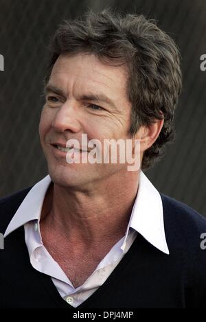 10 janvier 2006 - Hollywood, Los Angeles, USA - Dennis Quaid.acteur.Dennis Quaid, Walk of Fame.HOLLYWOOD, LOS ANGELES, USA.16-Nov-05.LAP60698.K46239.(Image Crédit : © Globe Photos/ZUMAPRESS.com) Banque D'Images