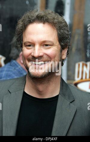 20 février 2006 - Universal Citywalk, LOS ANGELES, USA - COLIN FIRTH.acteur.NANNY MCPHEE, PREMIERE.UNIVERSAL Universal CitywalkWALK, LOS ANGELES, USA.01-14-2006.LAP63481.K46879.par crédit (crédit Image : © Globe Photos/ZUMAPRESS.com) Banque D'Images