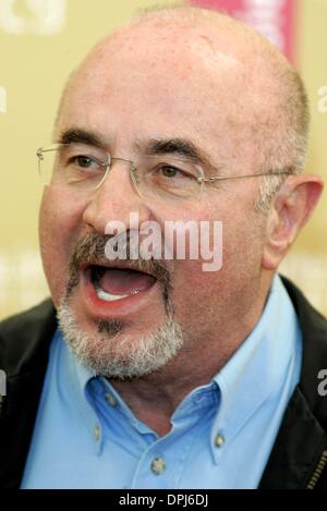 10 octobre 2006 - 63e Festival du Film de Venise, Venise, Italie - Bob Hoskins.acteur.HOLLYWOODLAND, PHOTOCALL.63ème FESTIVAL DU FILM DE VENISE, Venise, Italie.31-Aug-06.LAS72605.Crédit : - K50574(Image : © Crédit Photos Globe/ZUMAPRESS.com) Banque D'Images