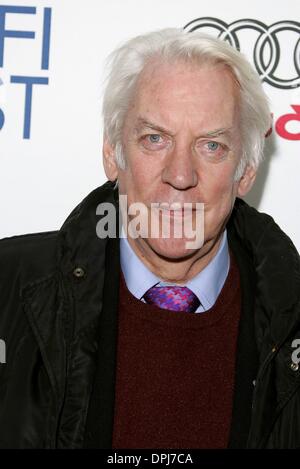 10 janvier 2006 - Hollywood, Los Angeles, USA - Donald SUTHERLAND.acteur.UN AMERICAN HAUNTING, PREMIER MINISTRE, LE FESTIVAL 2005.ARCLIGHT, Hollywood, Los Angeles, USA.05-Nov-05.LAP60099.K46239.(Image Crédit : © Globe Photos/ZUMAPRESS.com) Banque D'Images