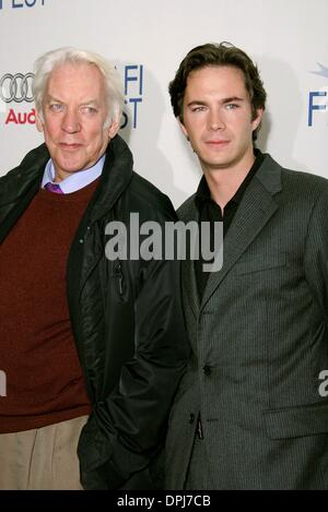 10 janvier 2006 - Hollywood, Los Angeles, USA - Donald SUTHERLAND et JAMES D'ARCY.ACTEURS.UN AMERICAN HAUNTING, PREMIER MINISTRE, LE FESTIVAL 2005.ARCLIGHT, Hollywood, Los Angeles, USA.05-Nov-05.LAP60094.K46239.(Image Crédit : © Globe Photos/ZUMAPRESS.com) Banque D'Images