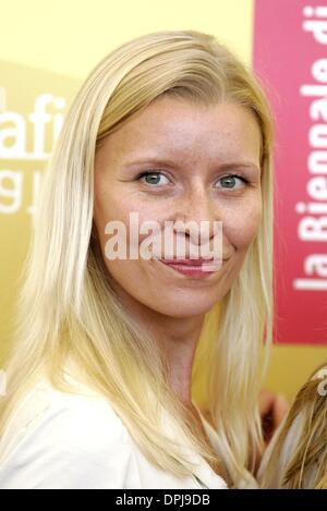 10 octobre 2006 - 63e Festival du Film de Venise, Venise, Italie - GABRIELA HEGEDUS.ACTRICE.tombé, PHOTOCALL.63ème FESTIVAL DU FILM DE VENISE, Venise, Italie.04-Sep-06.LAS73724.Crédit : - K50574(Image : © Crédit Photos Globe/ZUMAPRESS.com) Banque D'Images