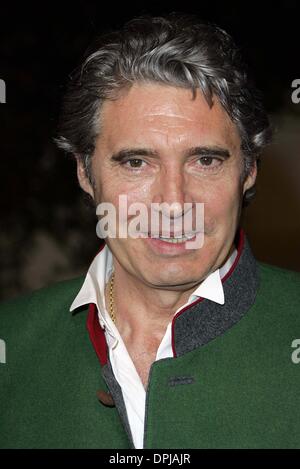 20 février 2006 - Hollywood, Los Angeles, USA - MICHAEL NOURI.acteur.dernières vacances, PREMIERE.Cinerama Dome, Hollywood, Los Angeles, USA.01-12-2006.LAP63420.K46879.par crédit (crédit Image : © Globe Photos/ZUMAPRESS.com) Banque D'Images