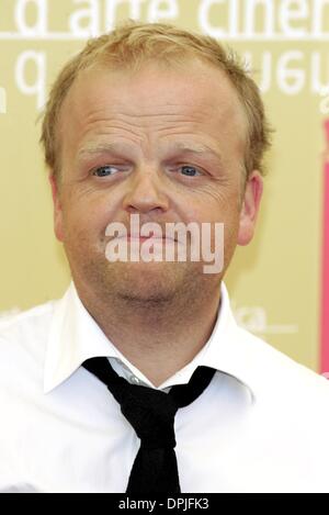 10 octobre 2006 - 63e Festival du Film de Venise, Venise, Italie - TOBY JONES ACTEUR..infâme, PHOTOCALL.63ème FESTIVAL DU FILM DE VENISE, Venise, Italie.31-Aug-06.LAS72531.Crédit : - K50574(Image : © Crédit Photos Globe/ZUMAPRESS.com) Banque D'Images