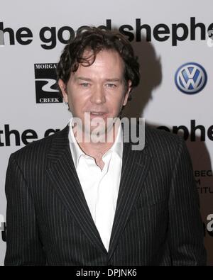 12 décembre 2006 - New York, NY, USA - 11 décembre 2006 - New York, NY, USA - Timothy Hutton assiste à la première mondiale de l'espionnage thriller ''Le bon berger'' au Ziegfeld Theatre, au profit du Tribeca Film Institute, et présentée par Universal Pictures, Morgan Creek Productions & Tribeca Productions. Crédit : Anthony G. Moore/ K51055(AGA Image : © Crédit Photos Globe/Z Banque D'Images