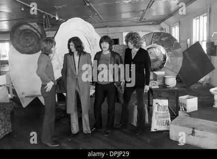 22 févr. 2006 - LED ZEPPELIN À SAN FRANCISCO 1969.JIMMY PAGE ROBERT PLANT JOHN PAUL JONES et John Bonham. ROBERT STINNETT-(PHOTOS Image Crédit : © Globe Photos/ZUMAPRESS.com) Banque D'Images