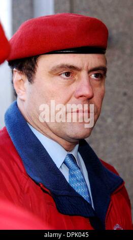27 février 2006 - New York, NEW YORK - JOHN GOTTI JR. Et CURTIS SLIWA ( COMME TÉMOIN) arrivent pour le racket et les enlèvements DES ACCUSATIONS CONTRE GOTTI À LA COUR FÉDÉRALE LE 27 FÉVRIER 2006 À NEW YORK New York...ANDREA RENAULT K46949AR(Image Crédit : © Globe Photos/ZUMAPRESS.com) Banque D'Images