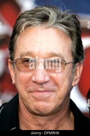 29 octobre 2006 - Hollywood, Los Angeles, Californie, USA - TIM ALLEN.ACTEUR..LE PÈRE NOËL 3 : LA CLAUSE DE SAUVEGARDE, LE CINÉMA HOLLYWOOD PREMIERE , CA. - K50471.(Image Crédit : © Globe Photos/ZUMAPRESS.com) Banque D'Images