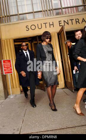 Le 15 novembre 2006 - New York, New York - K50750AR.Naomi Campbell fait une comparution de son accusation de voies..New York City.11-15-2006.. Andrea Renault / 2006.(Image Crédit : © Globe Photos/ZUMAPRESS.com) Banque D'Images