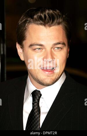 7 décembre 2006 - Graumans Chinese, Hollywood, Los Angeles, USA - Leonardo Dicaprio.acteur.K51010.BLOOD DIAMOND PREMIÈRE MONDIALE AU GRAUMANS CHINESE THEATRE HOLLYWOOD , CA 12-06-2006.(Image Crédit : © Globe Photos/ZUMAPRESS.com) Banque D'Images