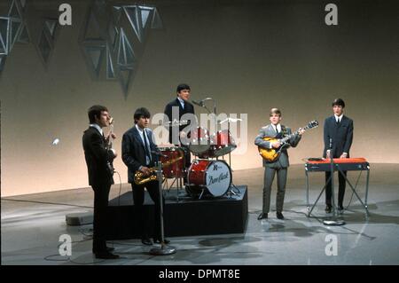 18 déc., 2006 - Z8623.LE DAVE CLARK FIVE EN 1964.DENIS PAYTON.DENISPAYTONRETRO. JAY THOMPSON-(PHOTOS Image : © Crédit Photos Globe/ZUMAPRESS.com) Banque D'Images