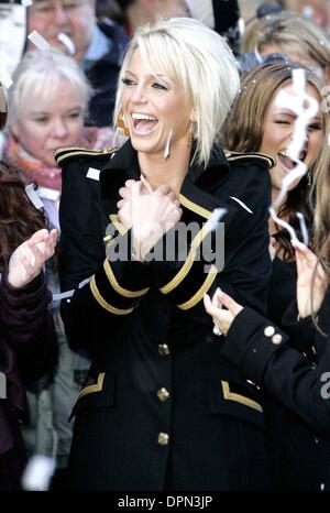 4 novembre 2006 - London, Greater London, Royaume-Uni - K50593.SARAH HARDING.Pour Aloud-Harrods Parade de Noël, Harrods, Knightsbridge, London, Royaume-Uni.. Mark Chilton/ / 2006.11-04-2006.001789. *** *** Légende locale .veuillez contacter : .Richard Chambury Mobile :  +44(0)7968894411.Email : Foto@ .com. Limited,.K406 Tower Bridge,complexe d'affaires .100 Clements Road, Londres. SE16 Banque D'Images