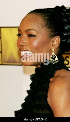 9 janvier 2006 - Santa Monica, Californie, USA - Angela Bassett -.Le 11ème Critics Choice Awards annuels -SANTA MONICA CIVIC AUDITORIUM -.SANTA MONICA, Californie - .01-09-2006 -. NINA PROMMER/ 2006.K46335NP.(Image Crédit : © Globe Photos/ZUMAPRESS.com) Banque D'Images