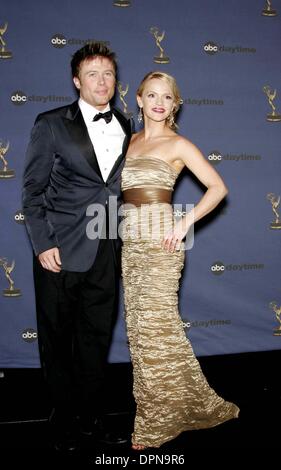 Le 28 avril 2006 - Hollywood, Californie, USA - ALEXA HAVINS ET JACOB YOUNG -.33e Journée annuelle de remise des PRIX EMMY -.SALLE DE PRESSE -.KODAK THEATRE, à Hollywood, Californie - .04-28-2006 -. NINA PROMMER/ 2006.K47638NP.(Image Crédit : © Globe Photos/ZUMAPRESS.com) Banque D'Images