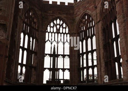 Ruines de la cathédrale St Michael bombardée à Coventry, Royaume-Uni Banque D'Images