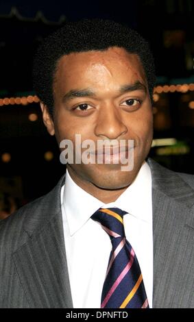 16 novembre 2006 - Los Angeles, Californie, USA - Chiwetel Ejiofor -.ENFANTS DES HOMMES - PREMIERE -.MANN VILLAGE THEATRE, Westwood, CALIFORNIE - .11-16-2006 -. NINA PROMMER/ 2006.K50562NP(Image Crédit : © Globe Photos/ZUMAPRESS.com) Banque D'Images