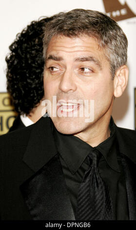 9 janvier 2006 - Santa Monica, Californie, USA - GEORGE CLOONEY -.Le 11ème Critics Choice Awards annuels -.SANTA MONICA CIVIC AUDITORIUM -.SANTA MONICA, Californie - .01-09-2006 -. NINA PROMMER/ 2006.K46335NP.(Image Crédit : © Globe Photos/ZUMAPRESS.com) Banque D'Images