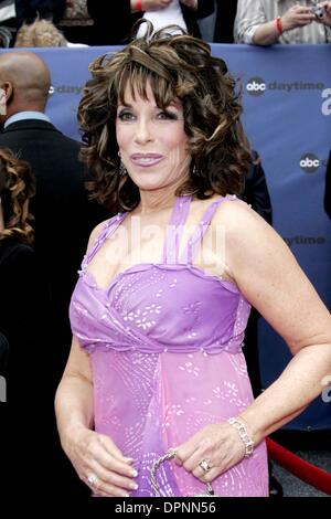 Le 28 avril 2006 - Hollywood, Californie, USA - KATE LINDER -.33e Journée annuelle de remise des PRIX EMMY -.KODAK THEATRE, à Hollywood, Californie - .04-28-2006 -. NINA PROMMER/ 2006.K47637NP.(Image Crédit : © Globe Photos/ZUMAPRESS.com) Banque D'Images