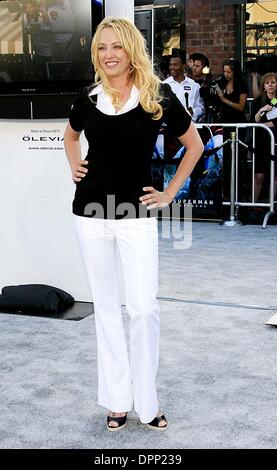 21 juin 2006 - Los Angeles, Californie, USA - VIRIGINIA MADSEN -.Superman Returns PREMIÈRE MONDIALE - .MANN VILLAGE THEATRE, Westwood, CALIFORNIE - .06-21-2006 -. NINA PROMMER/ 2006.K48160NP.(Image Crédit : © Globe Photos/ZUMAPRESS.com) Banque D'Images