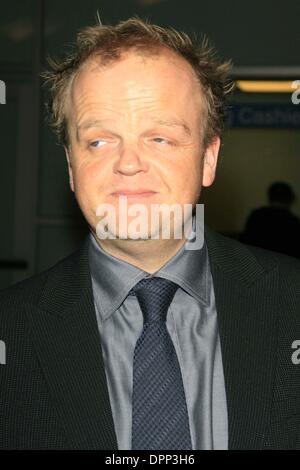 13 déc 2006 - Hollywood, Californie, USA - TOBY JONES -.Le voile peint - PREMIERE - ARCLIGHT.THEATER, Hollywood, Californie - 12-13-2006 - .. NINA PROMMER/ 2006.K50941NP(Image Crédit : © Globe Photos/ZUMAPRESS.com) Banque D'Images