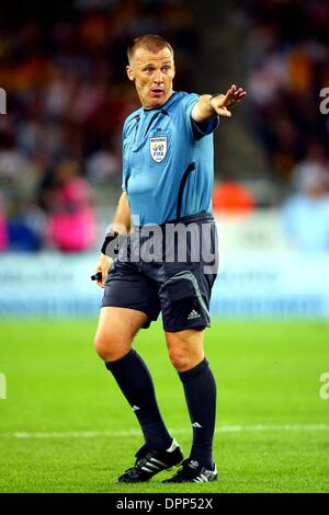 22 juin 2006 - Coupe du monde, Dortmund, Allemagne - K48408.COUPE DU MONDE DE FOOTBALL, LA CROATIE V L'AUSTRALIE.06-22-2006. RICHARD VENTES / / 2006.GRAHAM POLL(Image Crédit : © Globe Photos/ZUMAPRESS.com) Banque D'Images