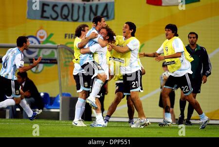 24 juin 2006 - Leipzig, Allemagne - K48426.COUPE DU MONDE DE FOOTBALL, l'Argentine, le Mexique .V .LEIPZIG, ALLEMAGNE..06-24-2006. RICHARD VENTES / / 2006.MAXI RODRIGUEZ & Hernan Crespo(Image Crédit : © Globe Photos/ZUMAPRESS.com) Banque D'Images