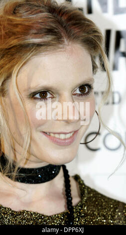 Le 29 novembre 2006 - Palais d'Hammersmith, LONDRES, ANGLETERRE - EMILIA FOX.actrice..ARRIVE POUR LE BRITISH INDEPENDENT FILM AWARDS 2006 À L'HAMMERSMITH PALAIS DE LONDRES.11-29-2006.K50910. - Crédit photos(Image : © Photos Globe/ZUMAPRESS.com) Banque D'Images