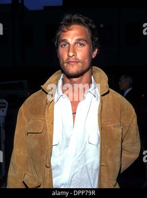 Le 12 décembre 2005 - LOS ANGELES PREMIERE DE NORMAN JEAN ET MARILYN .MATTHEW MCCONAUGHEY 1996.K5017TR. TOM RODRIGUEZ- 2005.(Image Crédit : © Globe Photos/ZUMAPRESS.com) Banque D'Images