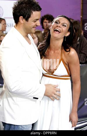 20 mai 2006 - BBC Studios, Wood Lane, LONDRES, ANGLETERRE - LUCY PARGETER .ARRIVE POUR LA REMISE DES PRIX 2006 SAVON À LA BBC STUDIOS, Wood Lane, London W12. 05-20-2006. TIM MATTHEWS- - 2006.K48022(Image Crédit : © Globe Photos/ZUMAPRESS.com) Banque D'Images