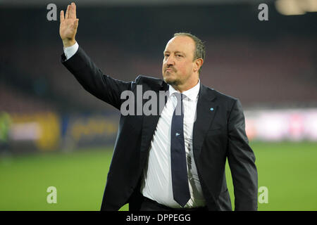 Naples, Italie - 14 Jan, 2014. entraîneur de SSC Napoli Rafael Benitez de SSC Napoli Football / Soccer : au cours de l'italien TIM Cup match entre SSC Napoli et Atalanta BC au Stadio San Paolo de Naples, Italie. Credit : Franco Romano/Alamy Live News Banque D'Images