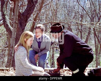 12 janvier 2006 - ''FREEDOMLAND''. Fourni par K46855.(De gauche à droite), Julianne Moore, Edie Falco et Samuel L. Jackson(Image Crédit : © Globe Photos/ZUMAPRESS.com) Banque D'Images