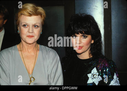 26 septembre 2006 - Angela Lansbury avec Linda Ronstadt.FOURNI PAR (crédit Image : © Globe Photos/ZUMAPRESS.com) Banque D'Images