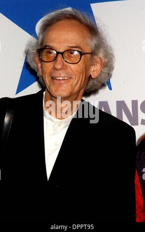 16 octobre 2006 - 10/16/06 42E RUE CIPRIANI, NEW YORK..LES AMÉRICAINS POUR LES ARTS NATIONAL ARTS AWARDS 2006..CHRISTO.. KEN BABOLSCAY / / 2006.J11266(KBA Image : © Crédit Photos Globe/ZUMAPRESS.com) Banque D'Images