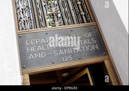 Apr 27, 2009 - Manhattan, New York, USA - l'entrée dans les bureaux du ministère de la santé, des hôpitaux et de l'assainissement dans la partie basse de Manhattan comme le nombre de cas de grippe porcine à New York a augmenté à 28. (Crédit Image : Â© Bryan Smith/ZUMA Press) RESTRICTIONS : * New York * hors droits Journaux Banque D'Images